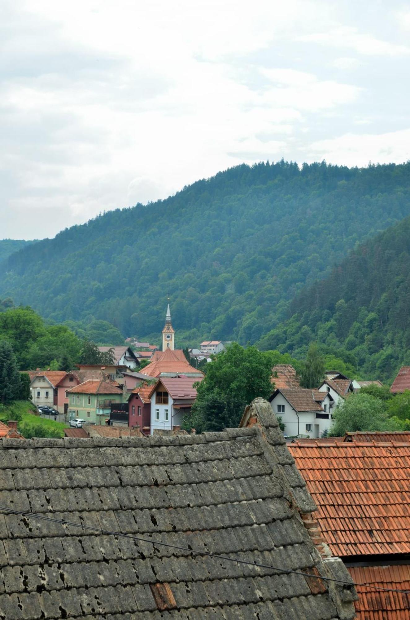 Casa Chiper - Attic Apartment With View Braşov Exterior foto